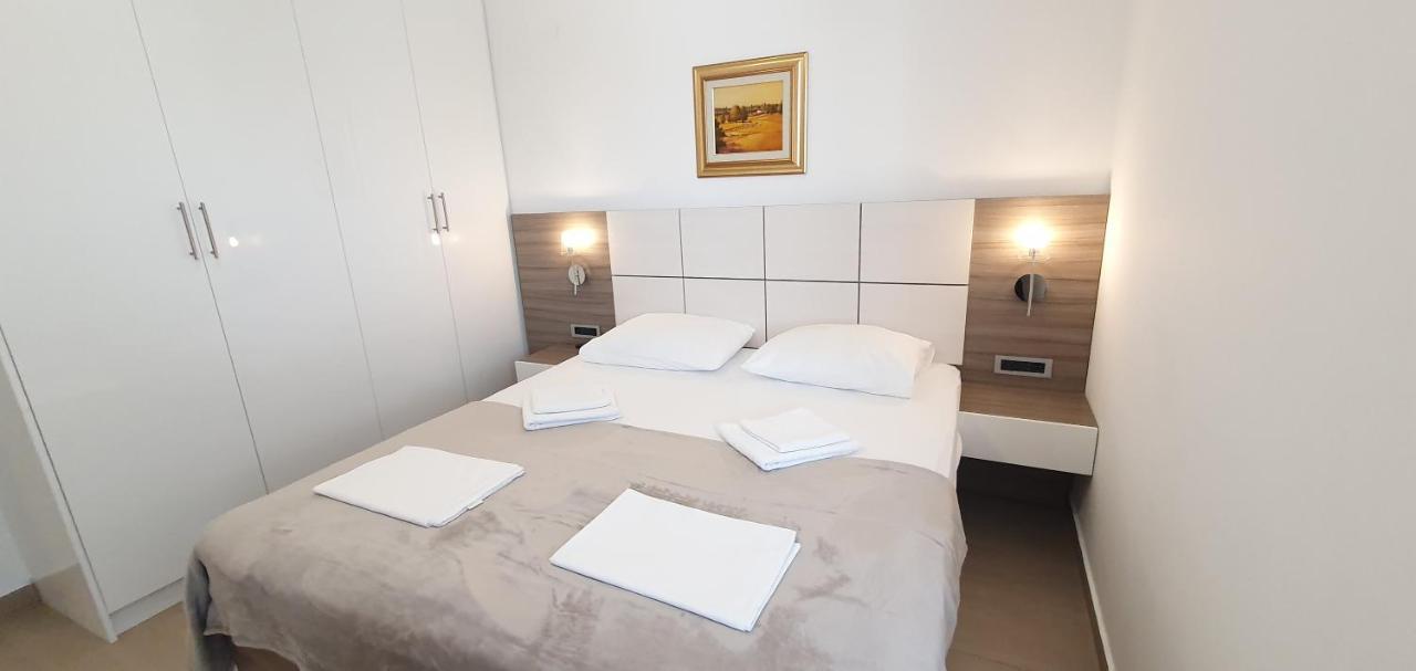 Apartments Lofiel โนวาลยา ภายนอก รูปภาพ