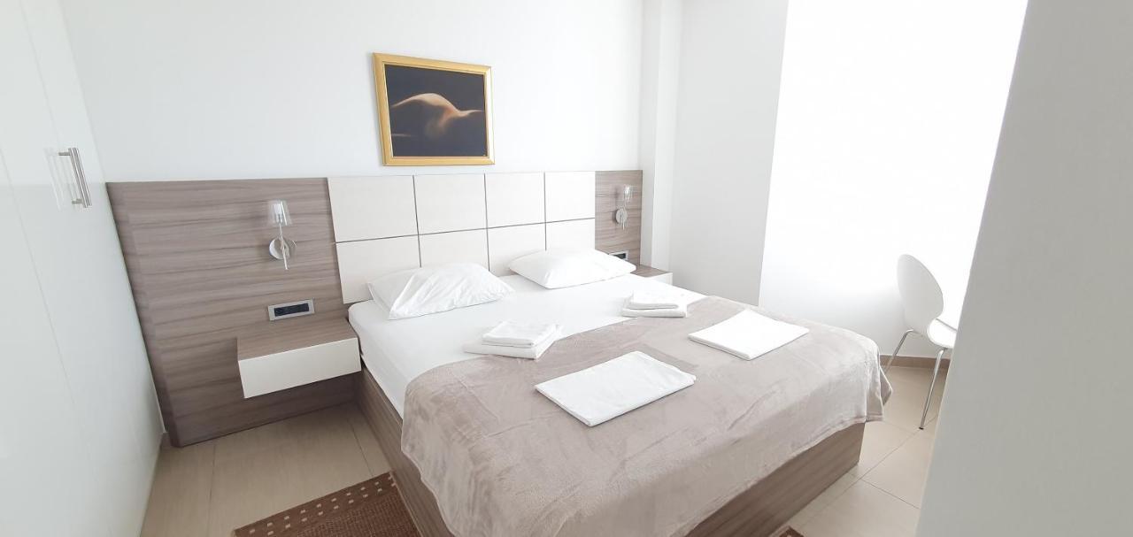 Apartments Lofiel โนวาลยา ภายนอก รูปภาพ